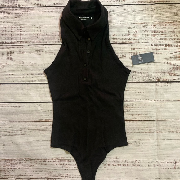 🔥Last One! Abercrombie & Fitch Ribbed Polo Bodysuit - Picture 3 of 10